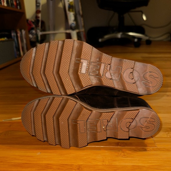 Sorel boots - Picture 5 of 9